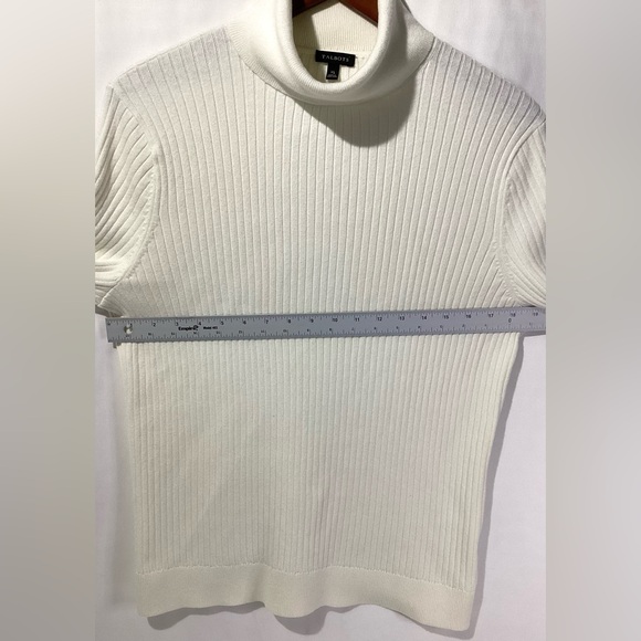 Talbots Woman’s Turtleneck Size XL Color White Knit Buttons on Sleeves - Picture 11 of 11